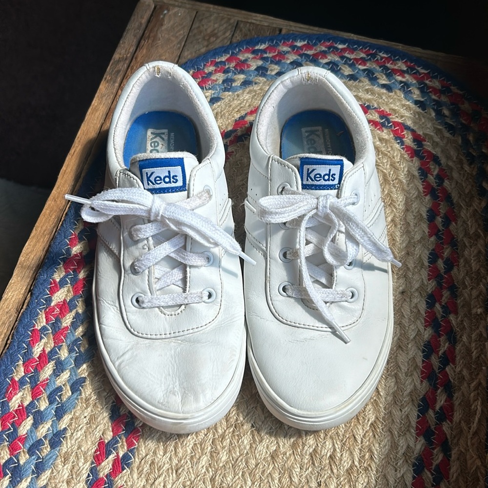 Keds girls kids Riley white leather sneakers 4Y